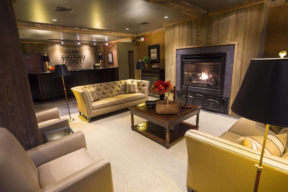 Classic King Room Lobby 5