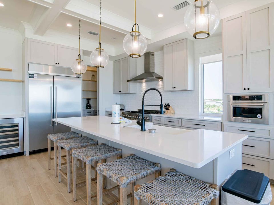 Kitchen with Island Seating for Five - Third Floor
