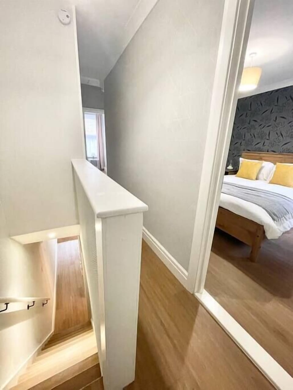 Upstairs Landing (2)