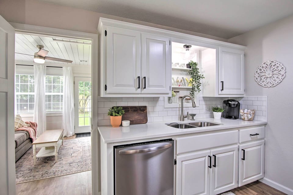 6c5b3b3a-3e59-419a-b522-0dc471e6a8d2