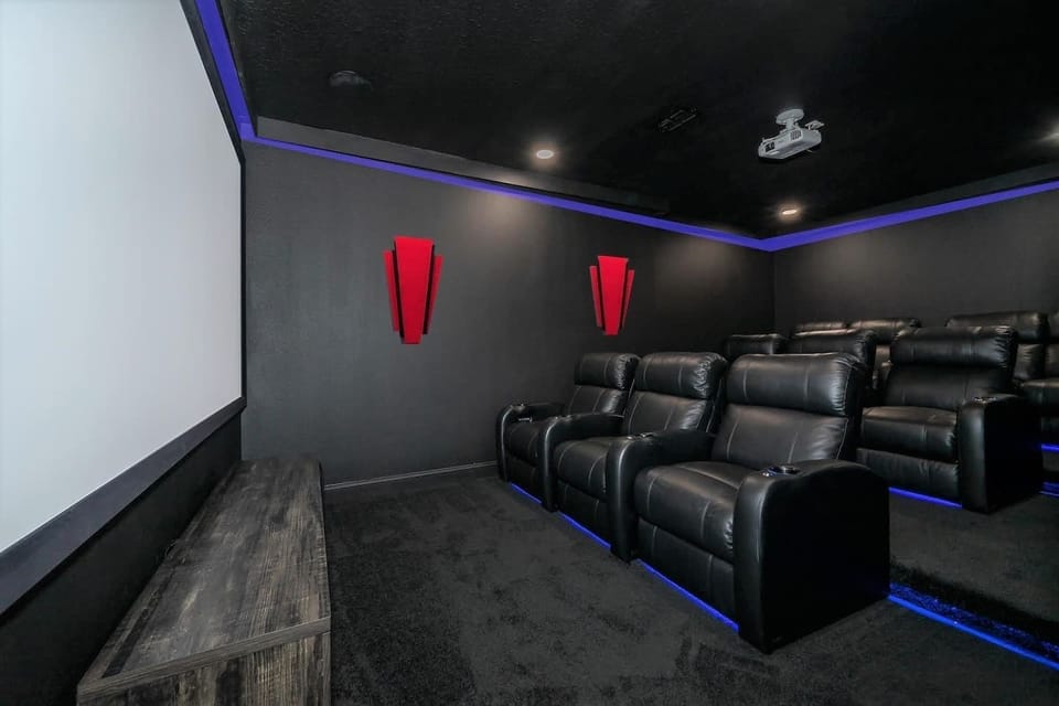 Private Cinema