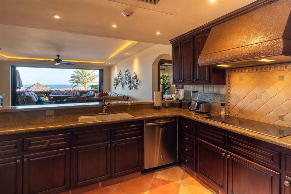 Large spacious kitchen