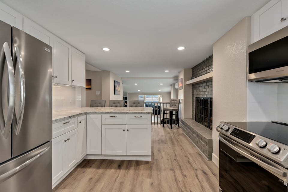 Main House (downstairs): kitchen & large open plan areas to relax.