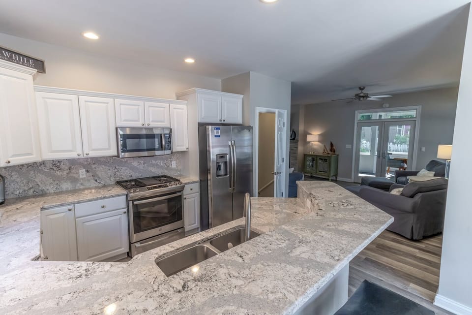 Main Level | Kitchen | Living Room