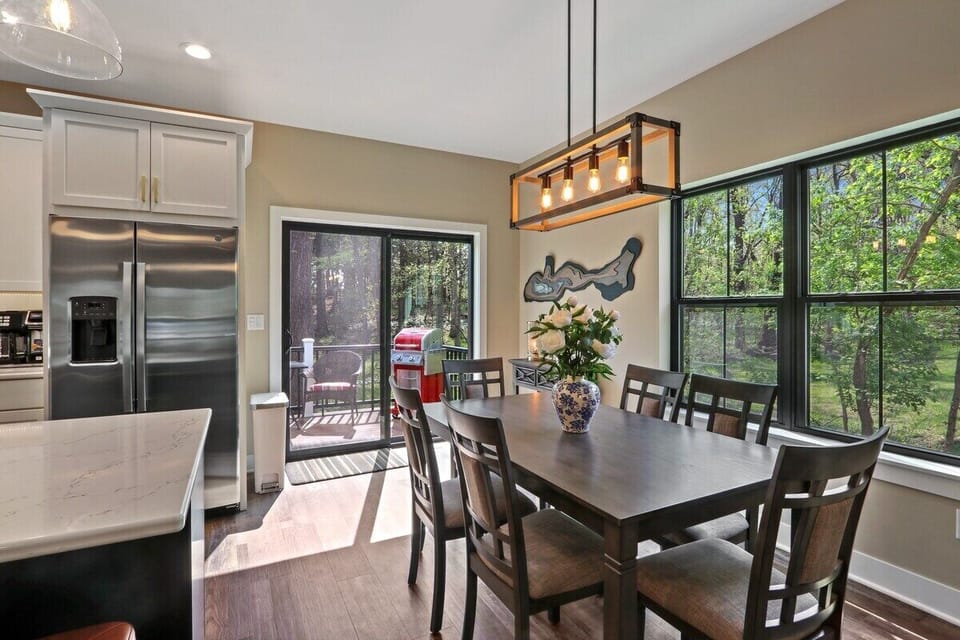 Dining table with access to the back deck