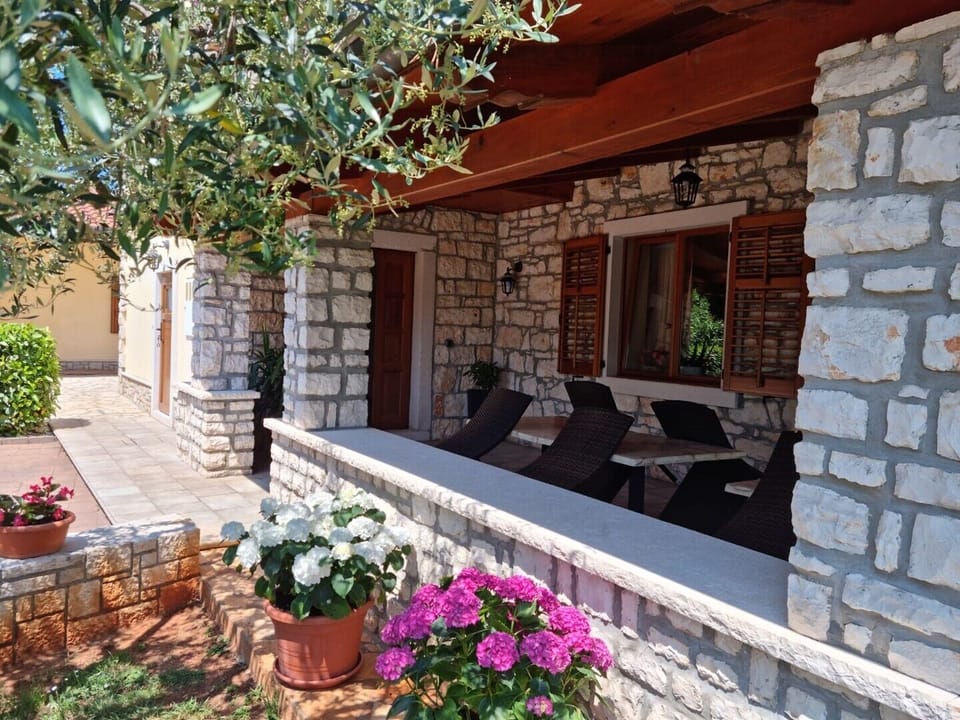 Double Room with Breakfast