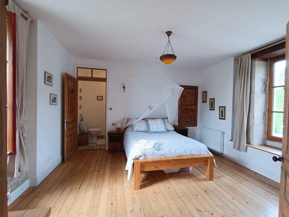 second master bedroom (bed 2)with ensuite shower room