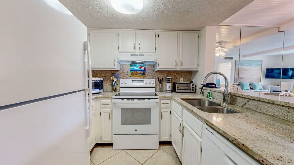 20240907-880_A1A_Beach_Blvd-Unit_3207-14