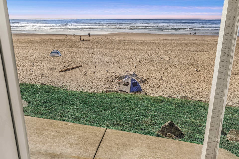 You don't even have to go outside to enjoy ocean views