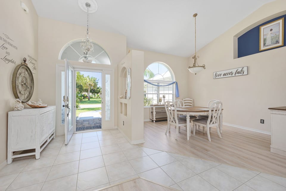 Entry Area and Gorgeous Interiors