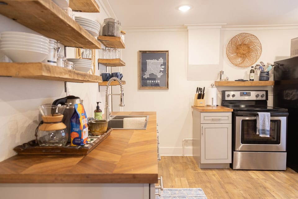 Culinary Haven: Our Beautiful Kitchen is a Chef's Dream and a Gourmet's Delight. 🍽️🏡✨ #KitchenElegance