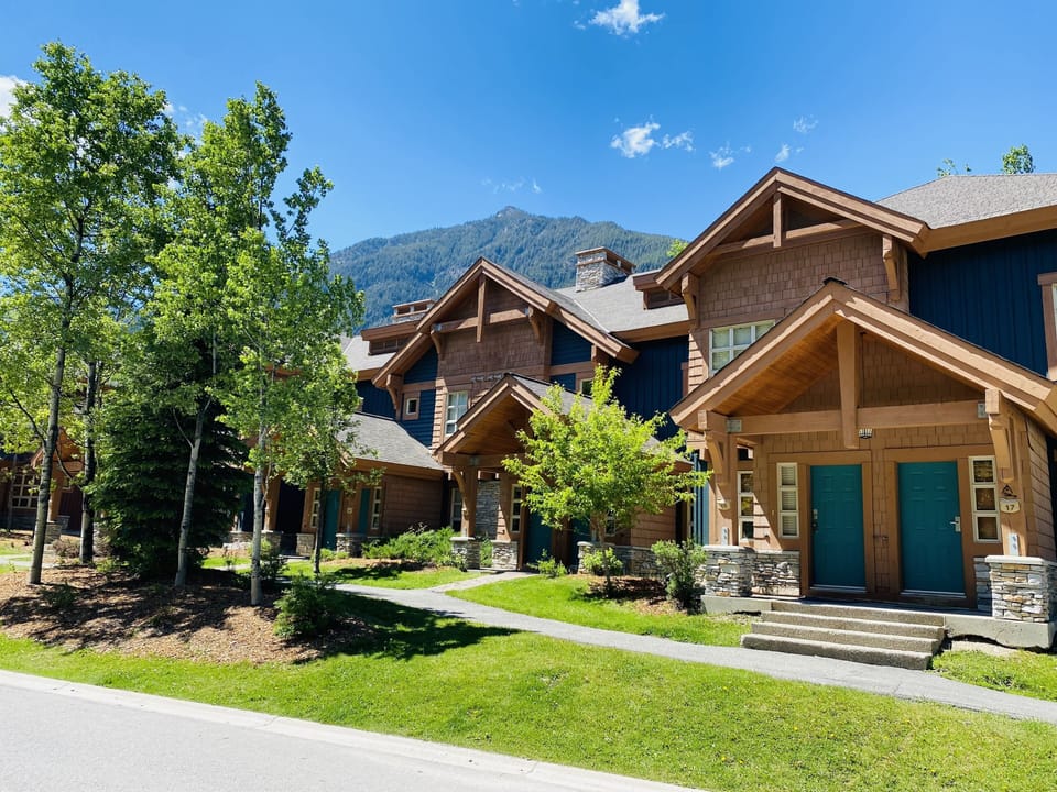 Your Riverbend Townhome