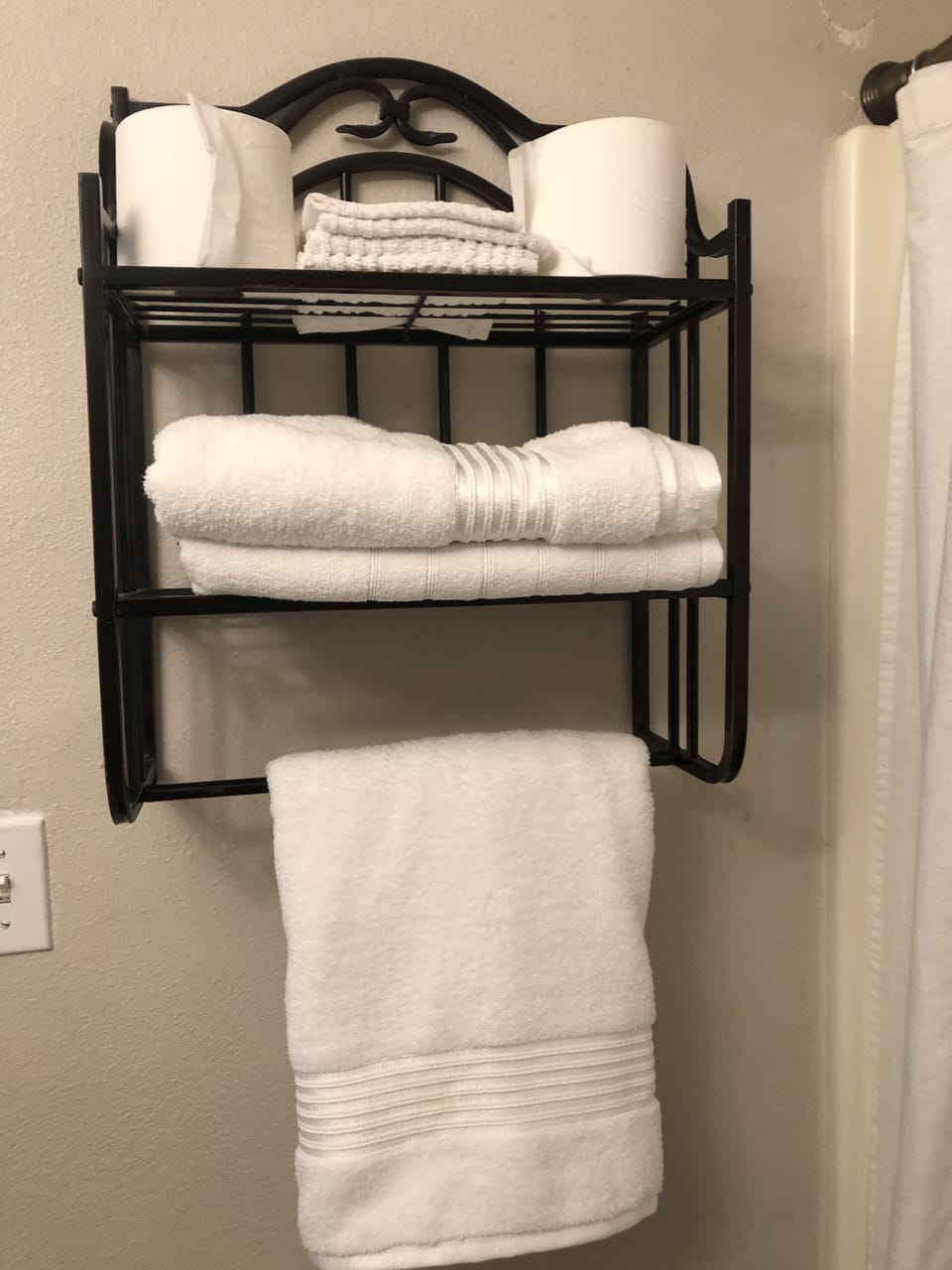 Bathroom amenities