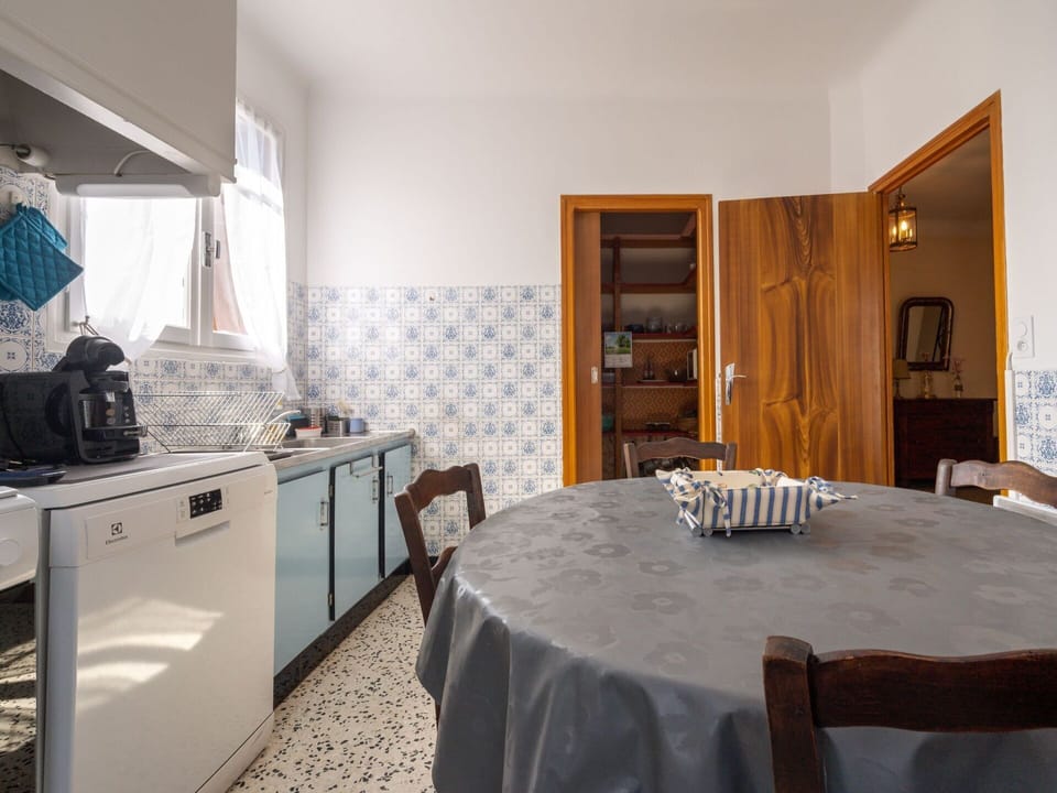 Furniture, Property, Table, Cabinetry, Chair, Wood, Building, Lighting, Countertop, Interior Design