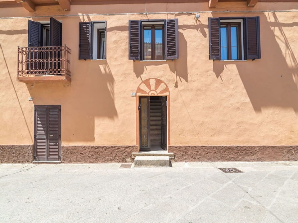 Sky, Table, Furniture, Daytime, Property, Plant, Mountain, Azure, Chair, Nature