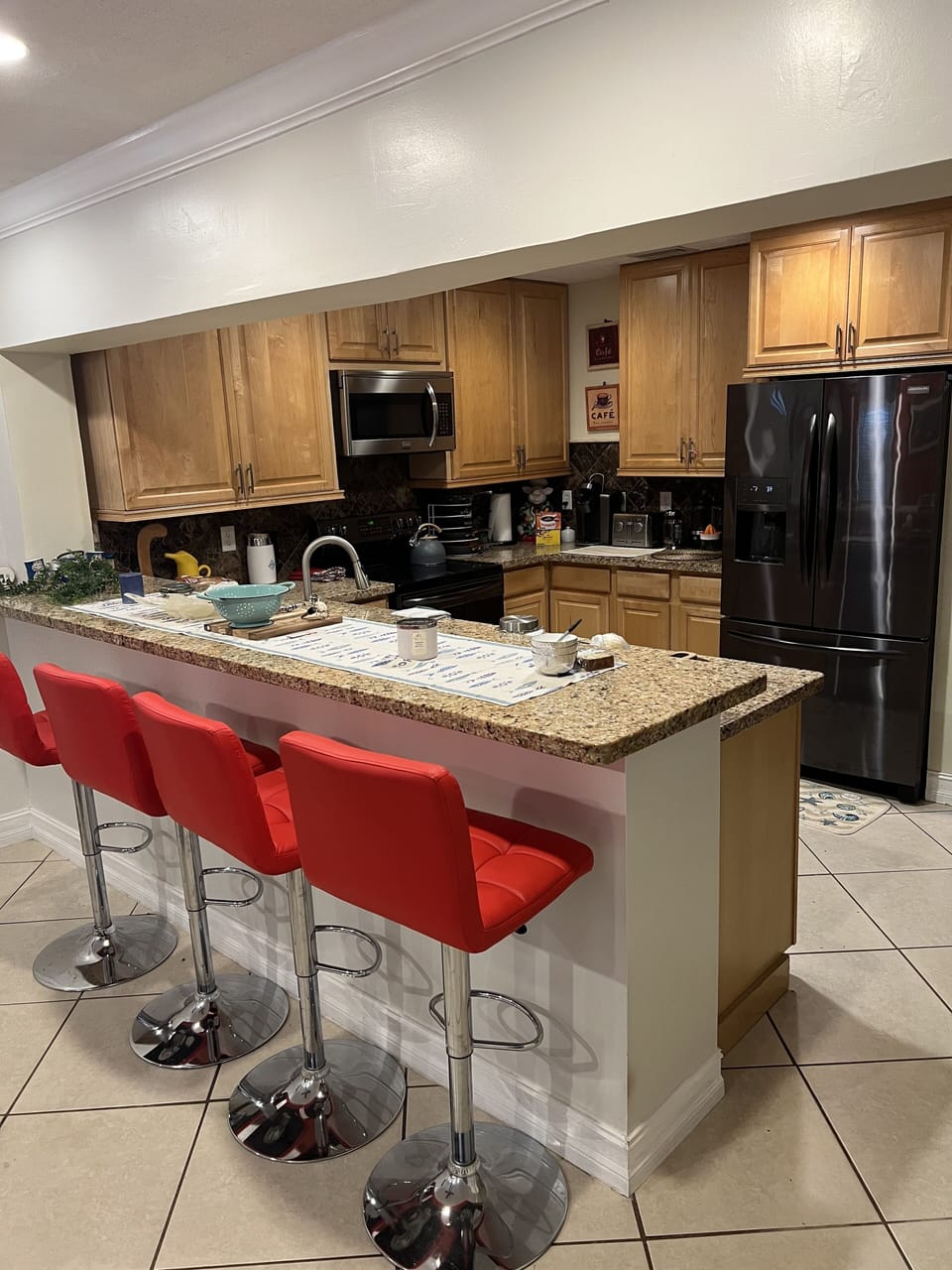Fully stocked Kitchen 