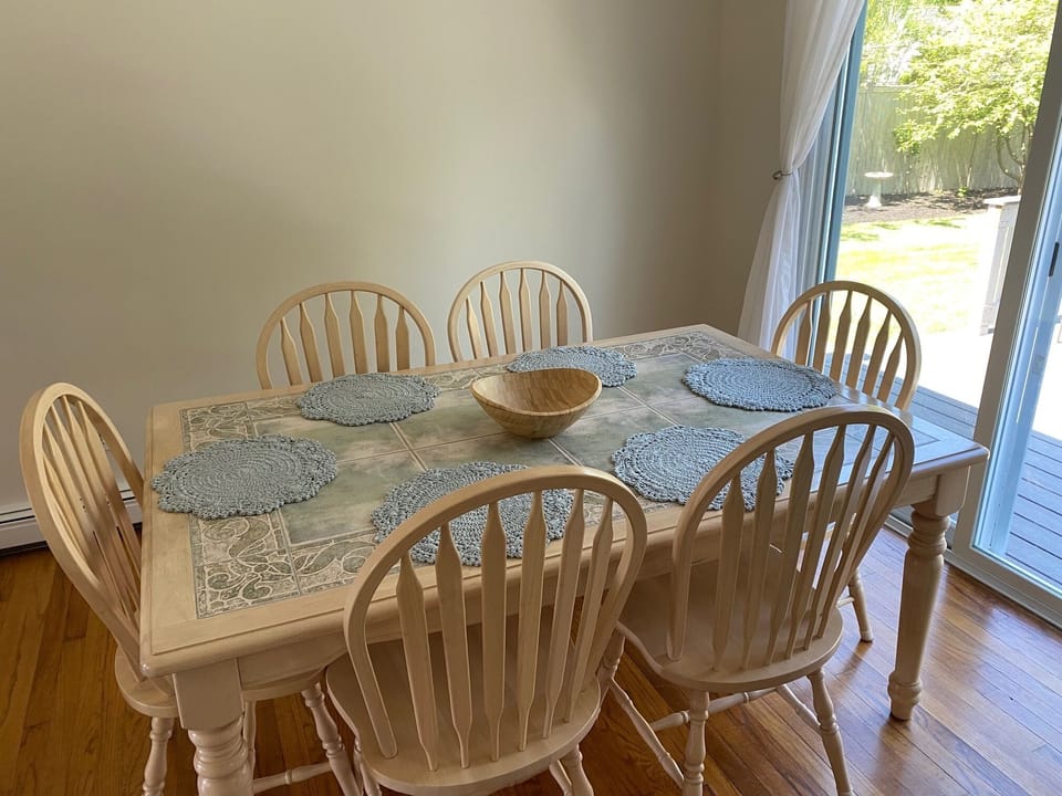 Dining Room with table and 6 chairs