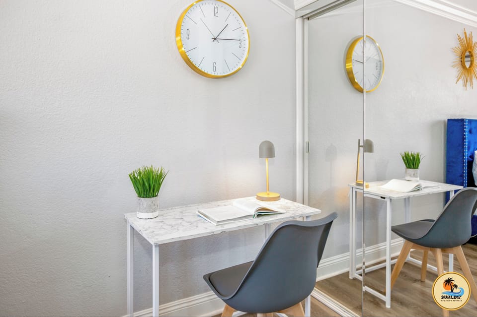  A modern, private workspace perfect for both remote work and study.
