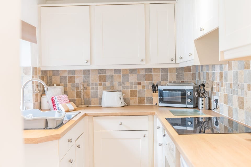 Coniston view cottage kitchen
