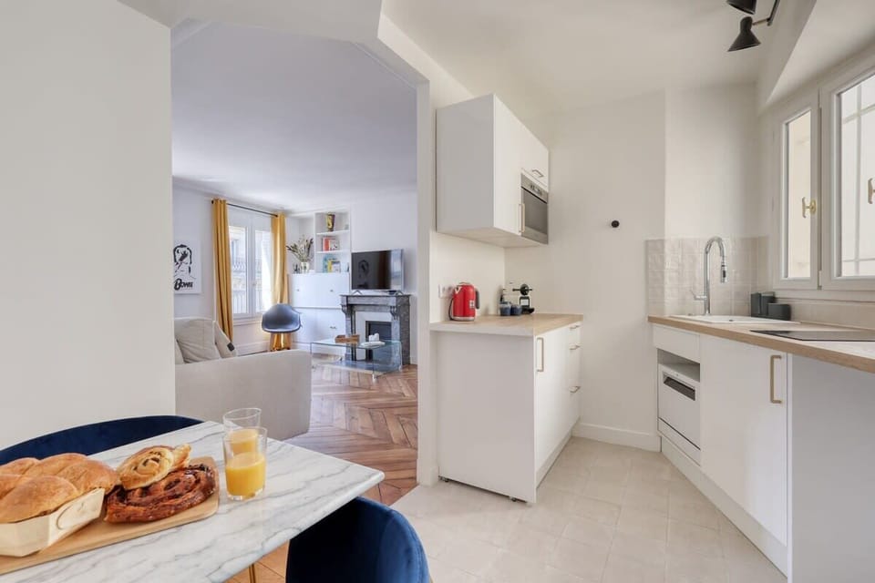 Dining  Area - Fully Equipped Kitchen