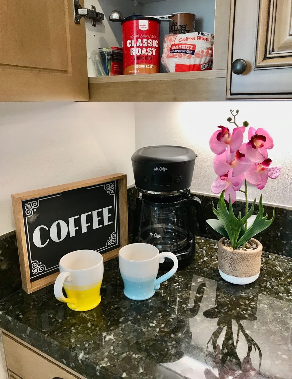 Complimentary Coffee & Tea
