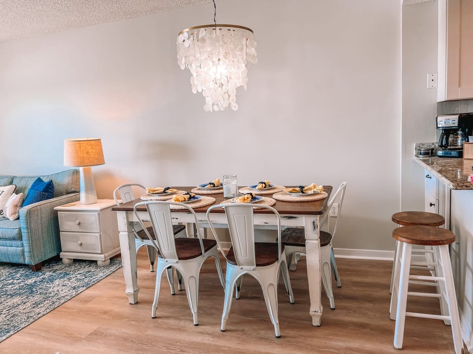 We have seating for 6 at the dining table. We also have tv trays for extra space