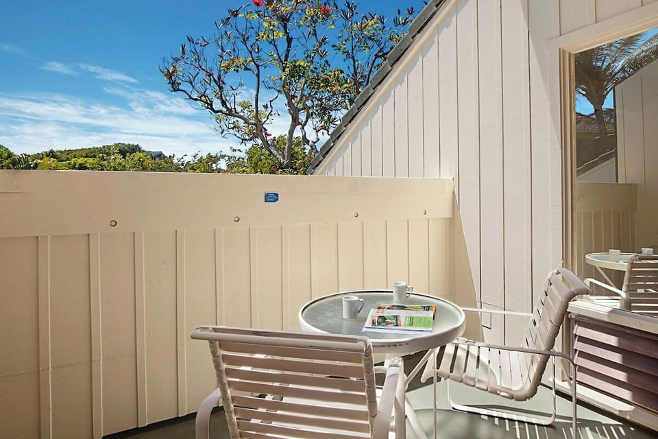 Master Suite South Facing Lanai - Manualoha 903