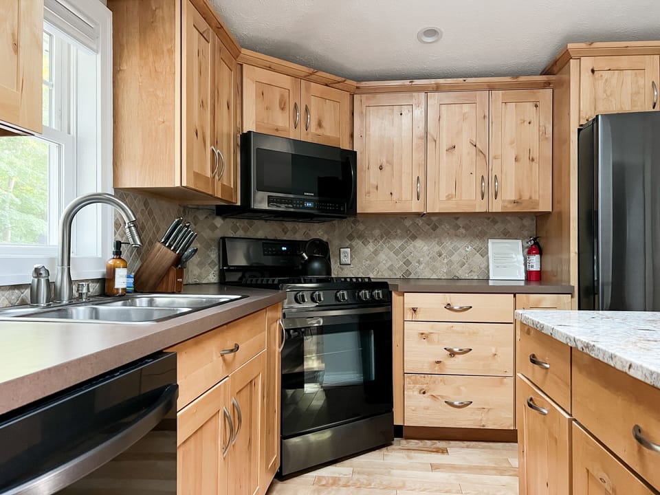Fully Stocked Kitchen