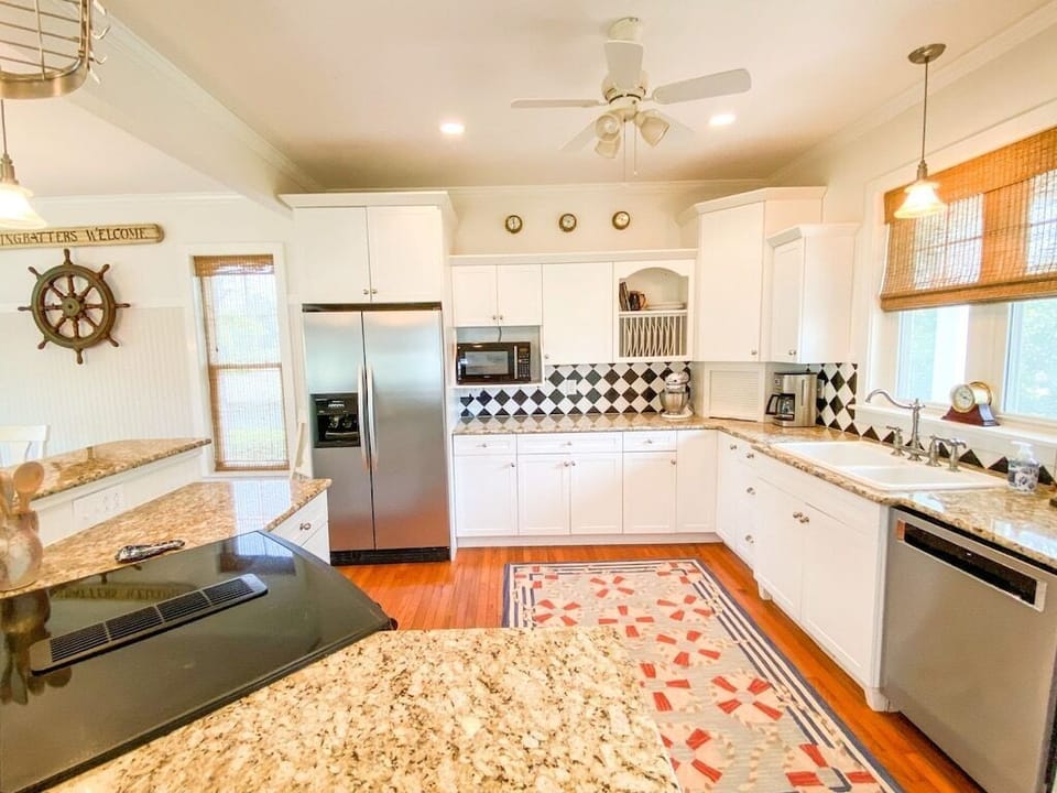 The modern kitchen has everything you need!