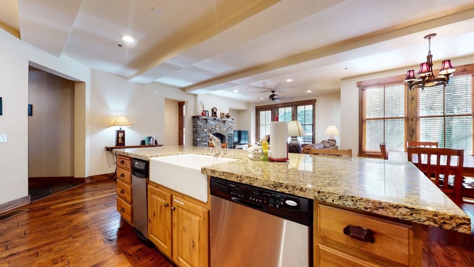 Flooring, Hardwood, Room, Indoors, Kitchen Island