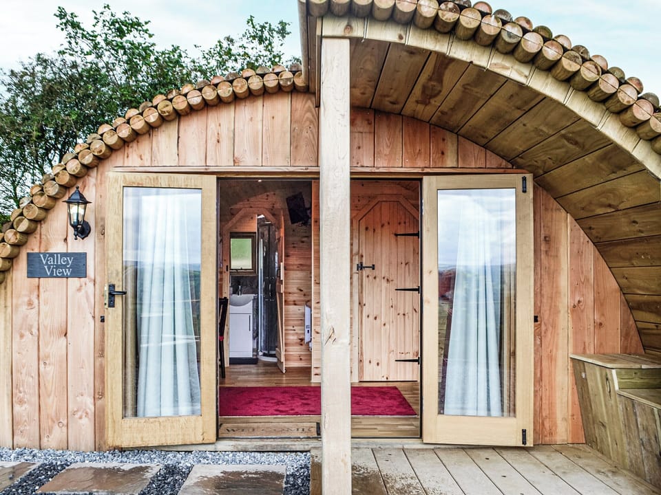Exterior | Mountain View - Bwlchmaenllwyd Farm Holiday, Cilycwm, near Llandovery