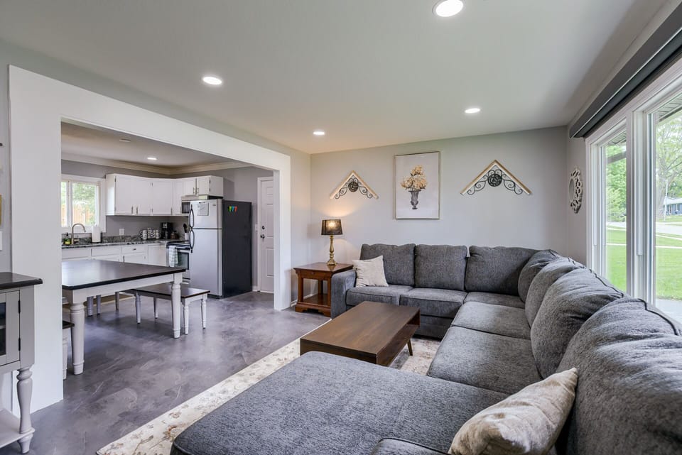 Living room is the perfect hangout for all guests! Features 55 inch Roku tv