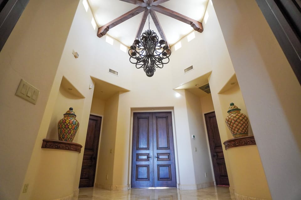 Bedroom area foyer