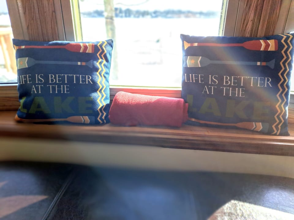 Bay window looking out over the lake