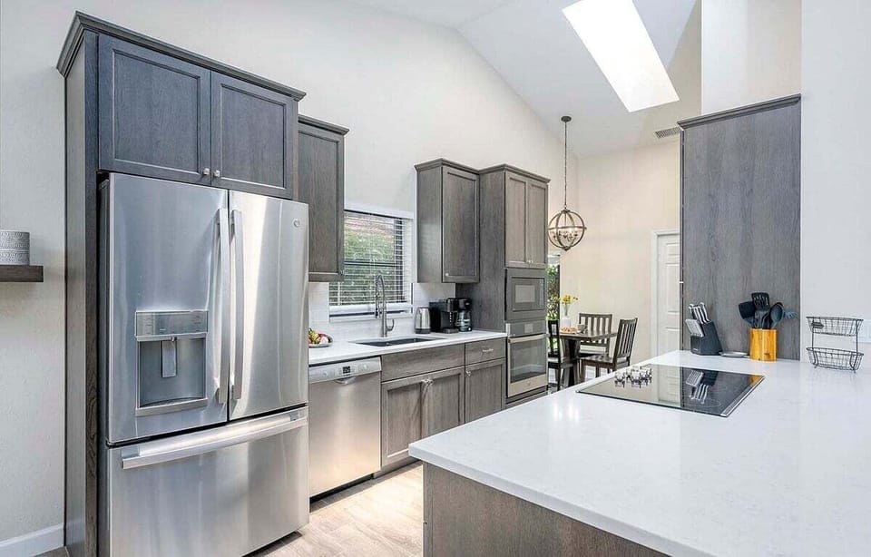Kitchen with Stainless Steel Applicances