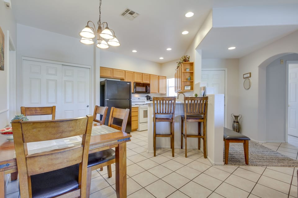 Dining Area & Kitchen | Fully Equipped Kitchen