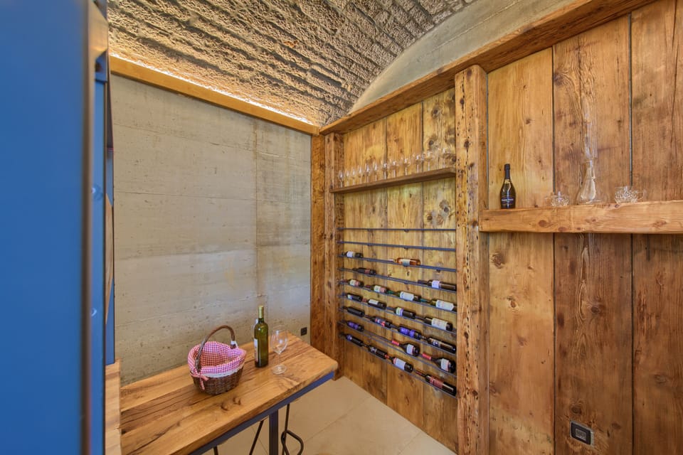 Dining room 4
