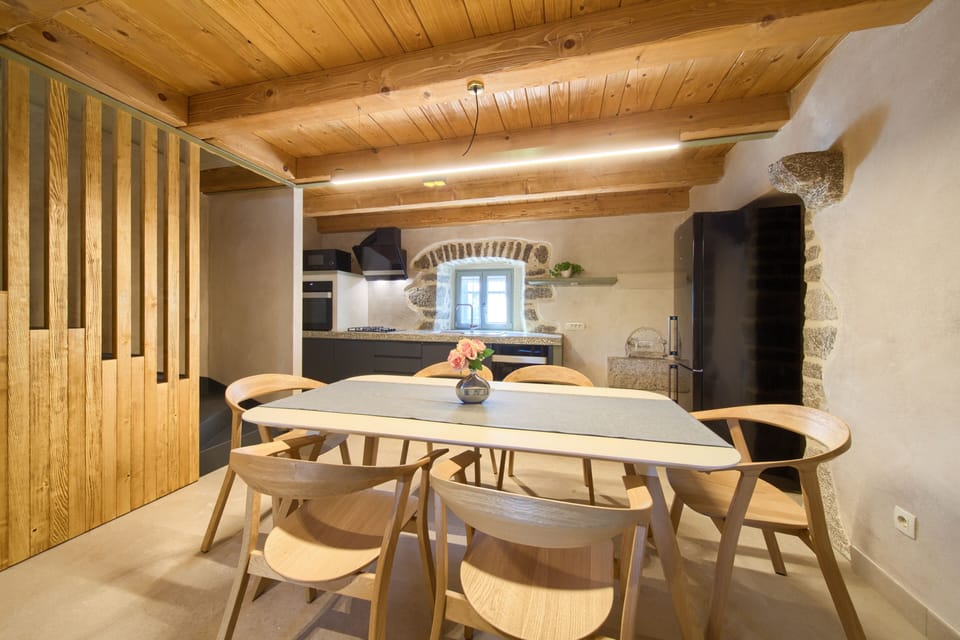 Dining room 1
