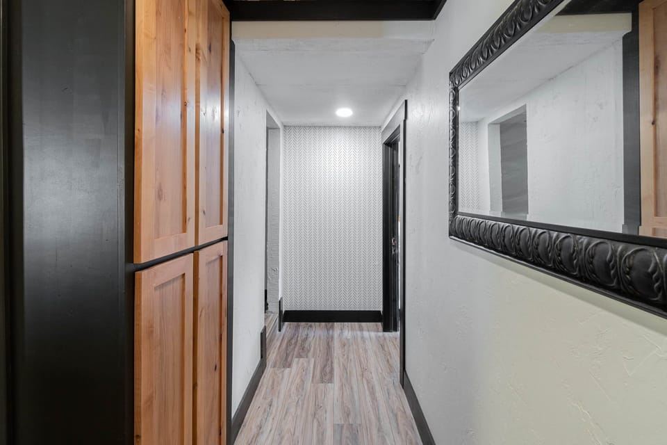 Hall to bedroom 1 (laundry is to the left)