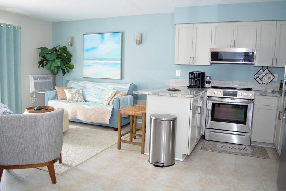 LIVING-AREA