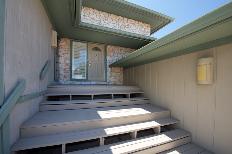 Steps up to home