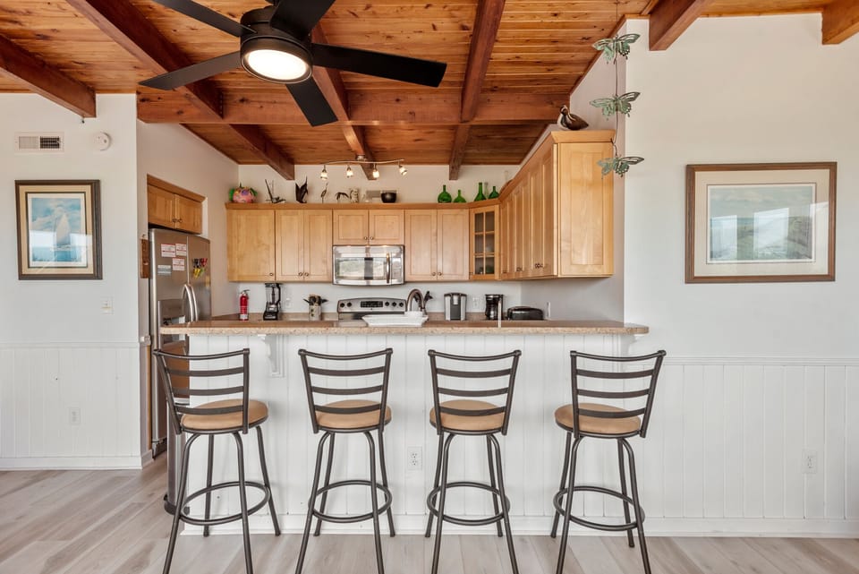 SN0501: Seacloud | Mid Level Kitchen