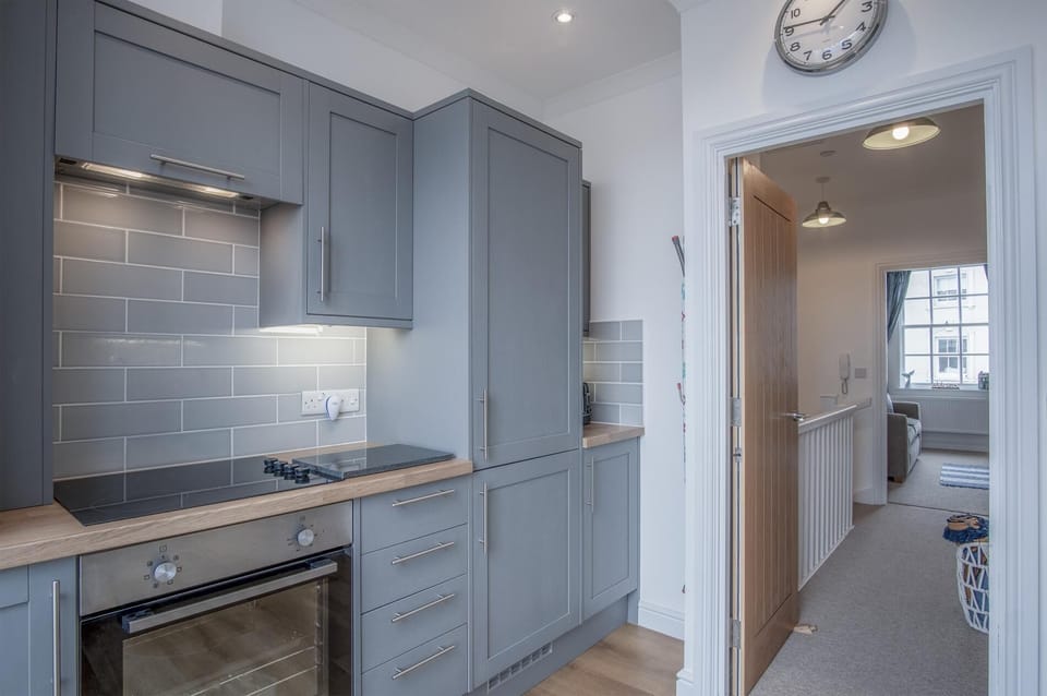 Ramsey Apartment - 2 Bedroom Apartment - Tenby (10744)