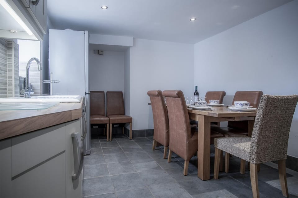 West Jordanston Farm Cottage - 4 Bed - St Florence (10594)