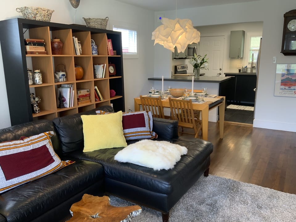 ELEGANTLY UPDATED AND FURNISHED BY A WELL KNOWN LOCAL ARCHITECT