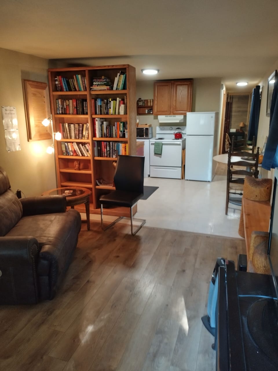 Open floor plan for a cozy stay