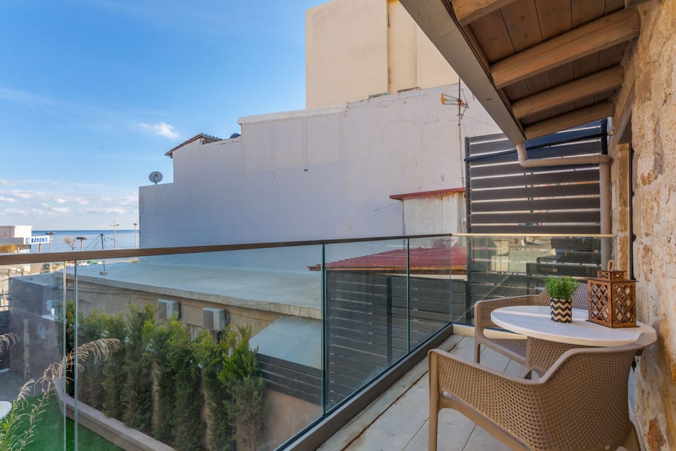 Cute small balcony over the green open area