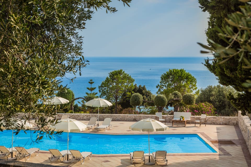 Lourdata, Studios Eagle's Nest: lovely pool, great sea view! Kefalonia holidays