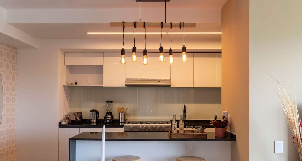El mobiliario, la decoración y los servicios pueden variar ligeramente.