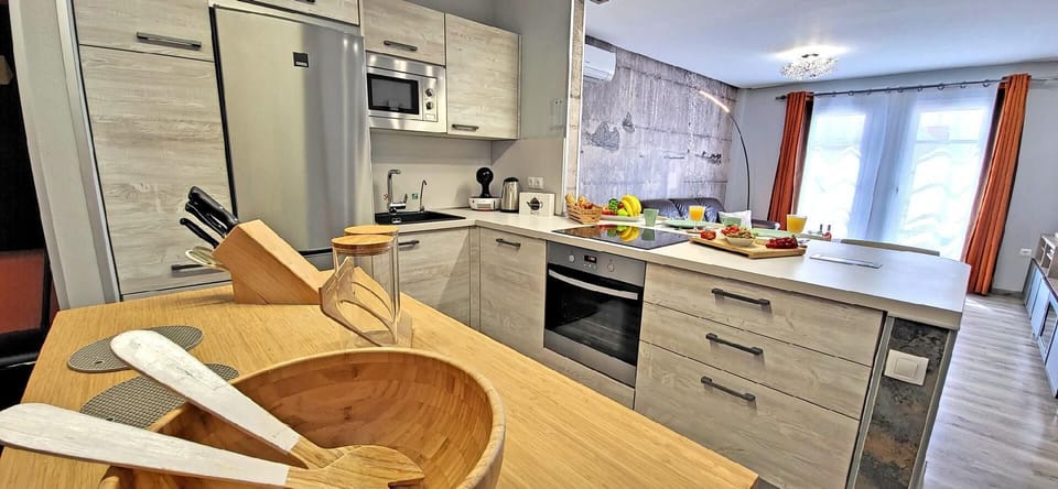 Kitchen area